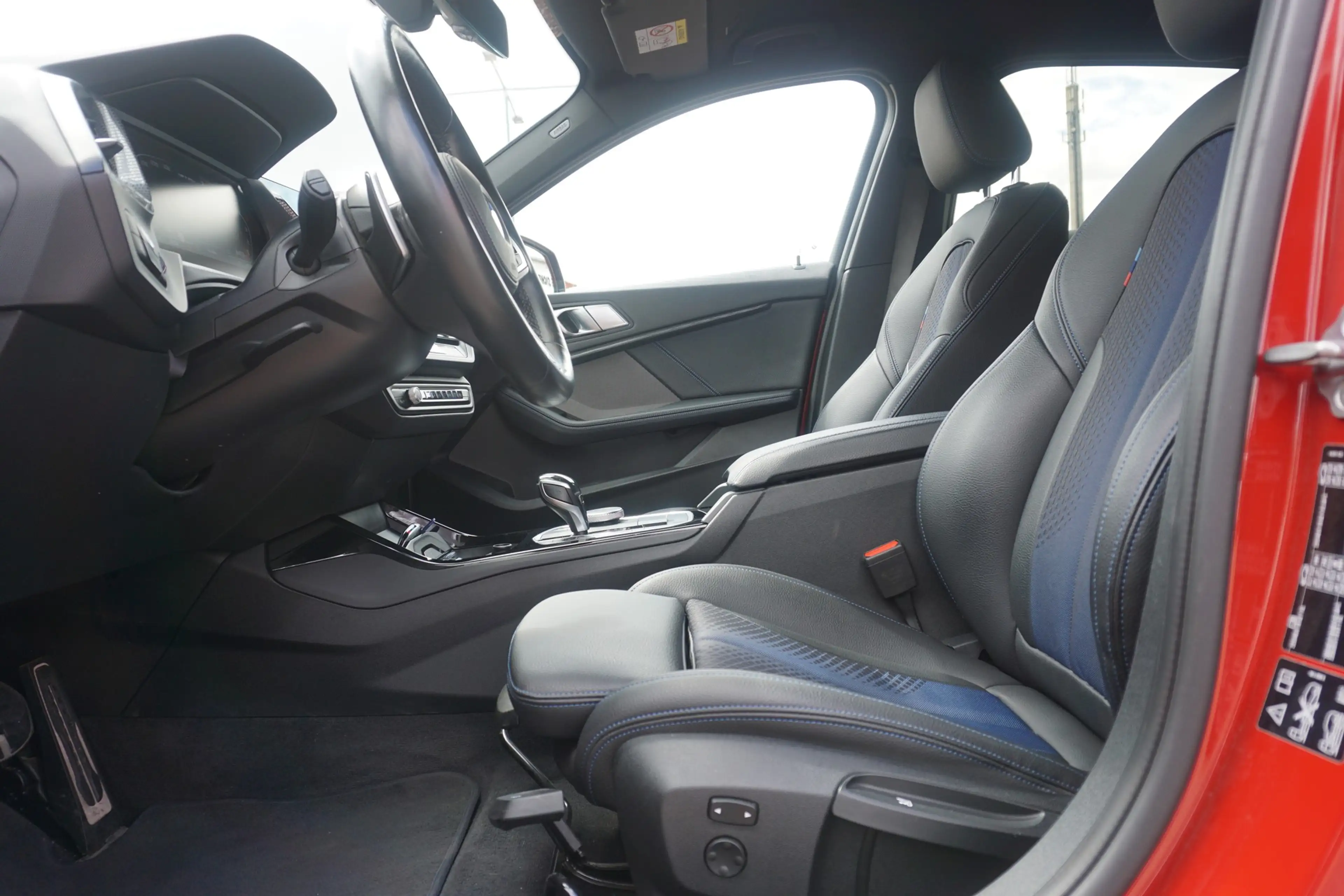 BMW M1 M135i xDrive Aut. LED Head-Up Navi Totwinkel — photo 11