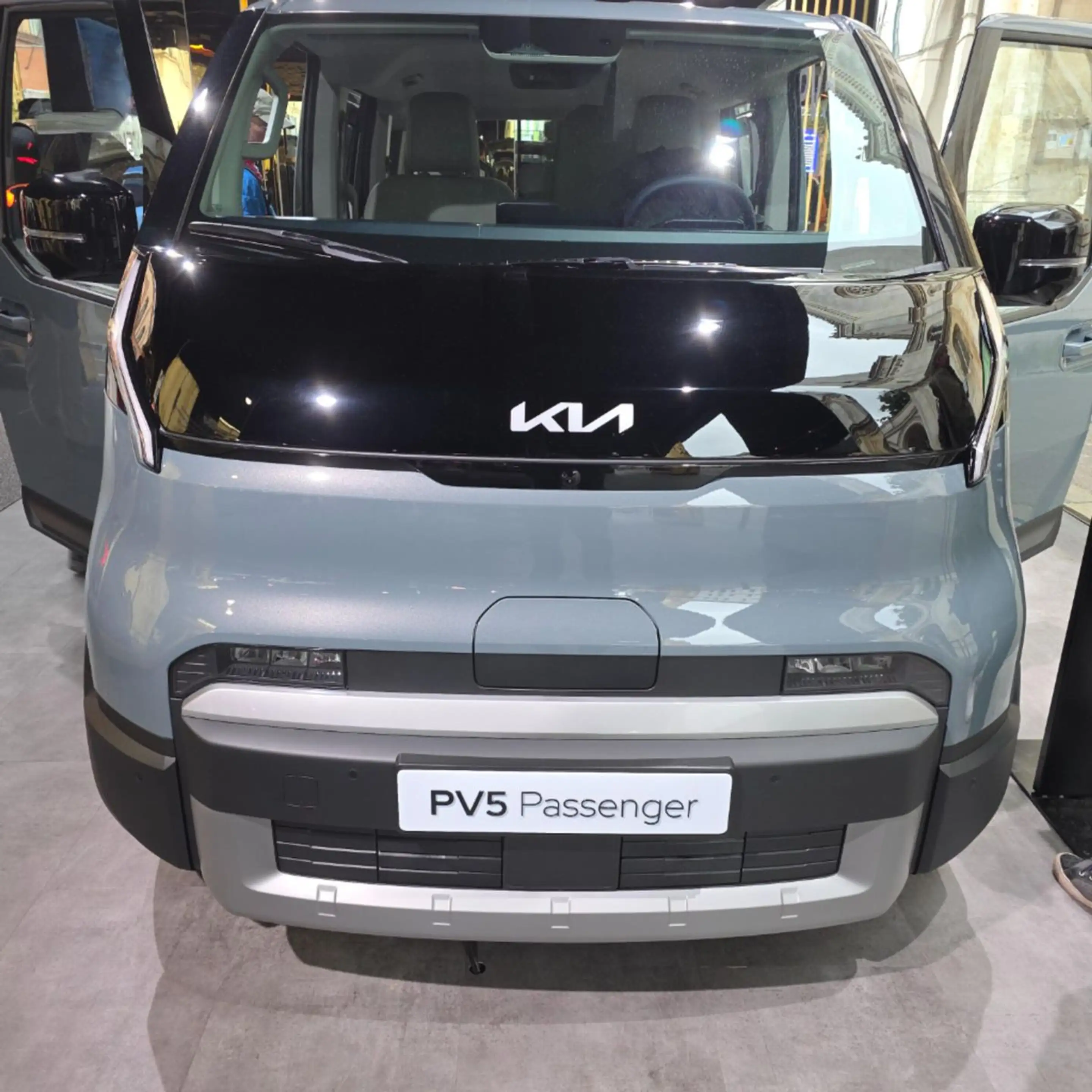 Kia PV5 Passenger Elite 71,2 KWh Nl. 22%* Bestellang