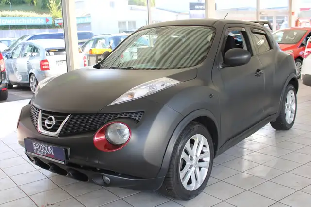 Nissan Juke Pure Black/1,6/8 Fach bereift/Foliert Grau