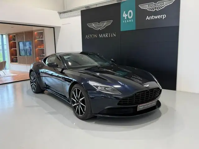 Aston Martin DB11 Coupe