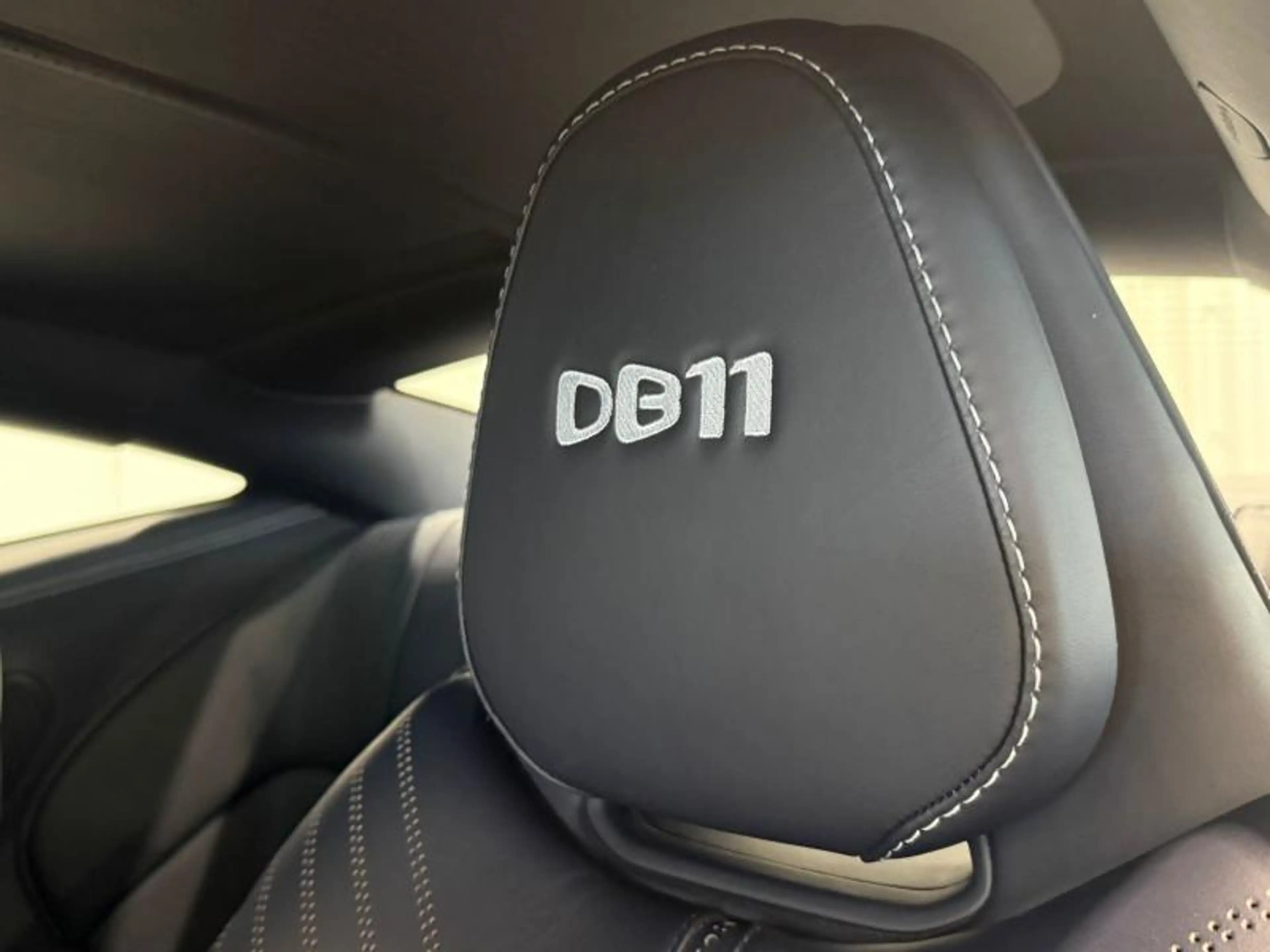 Aston Martin DB11 Coupe — photo 15