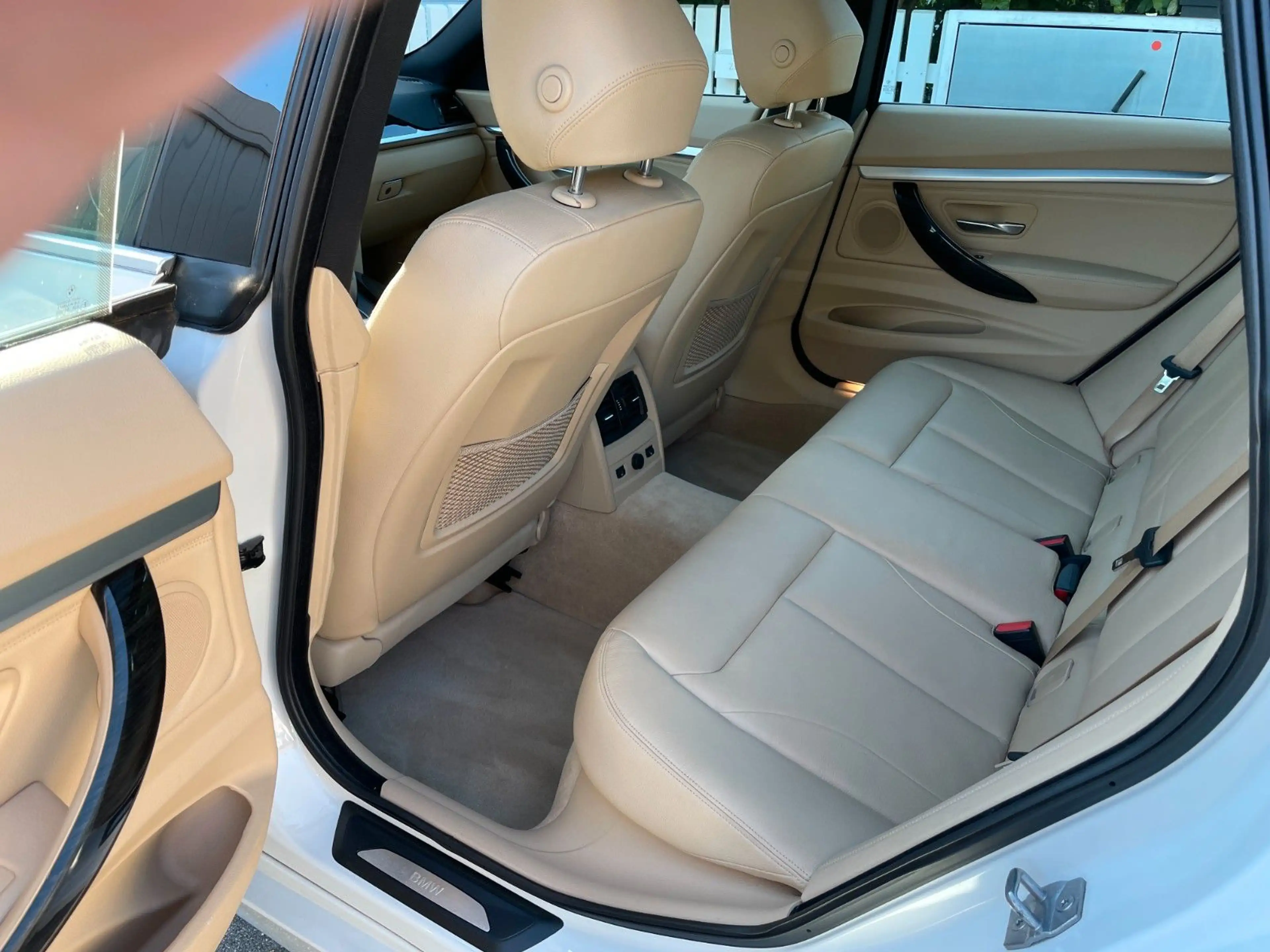 BMW 320 Leder Pano Headup — photo 15