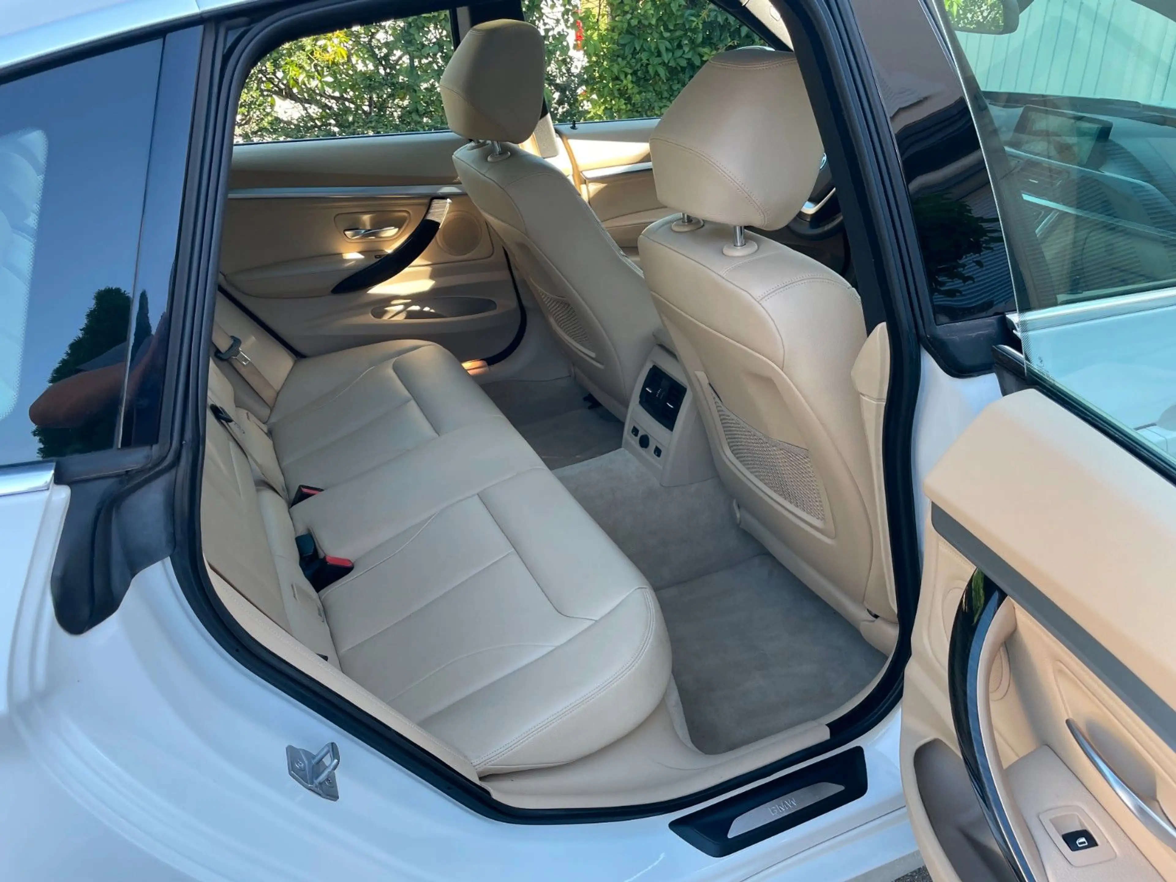 BMW 320 Leder Pano Headup — photo 14