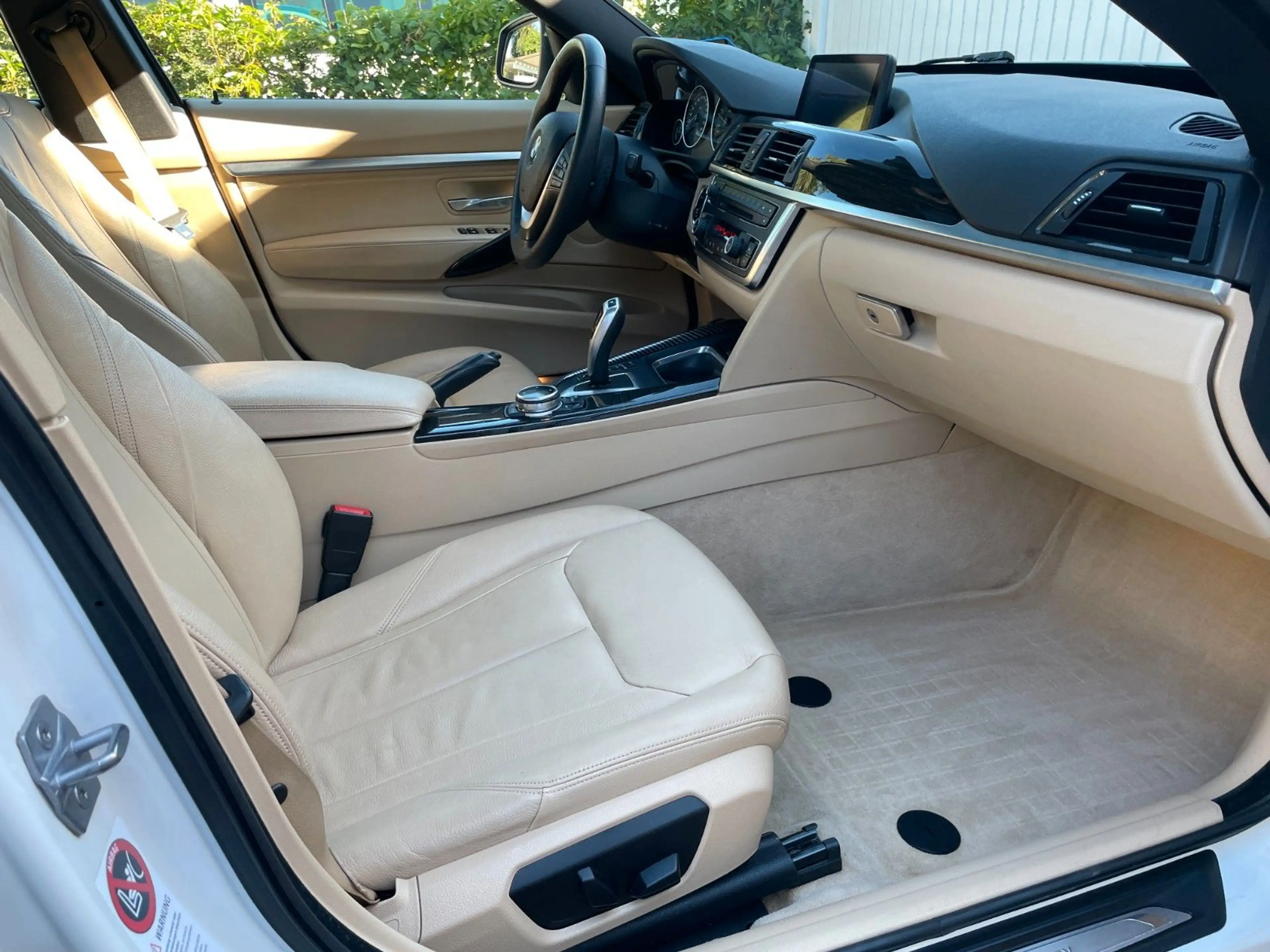 BMW 320 Leder Pano Headup — photo 10
