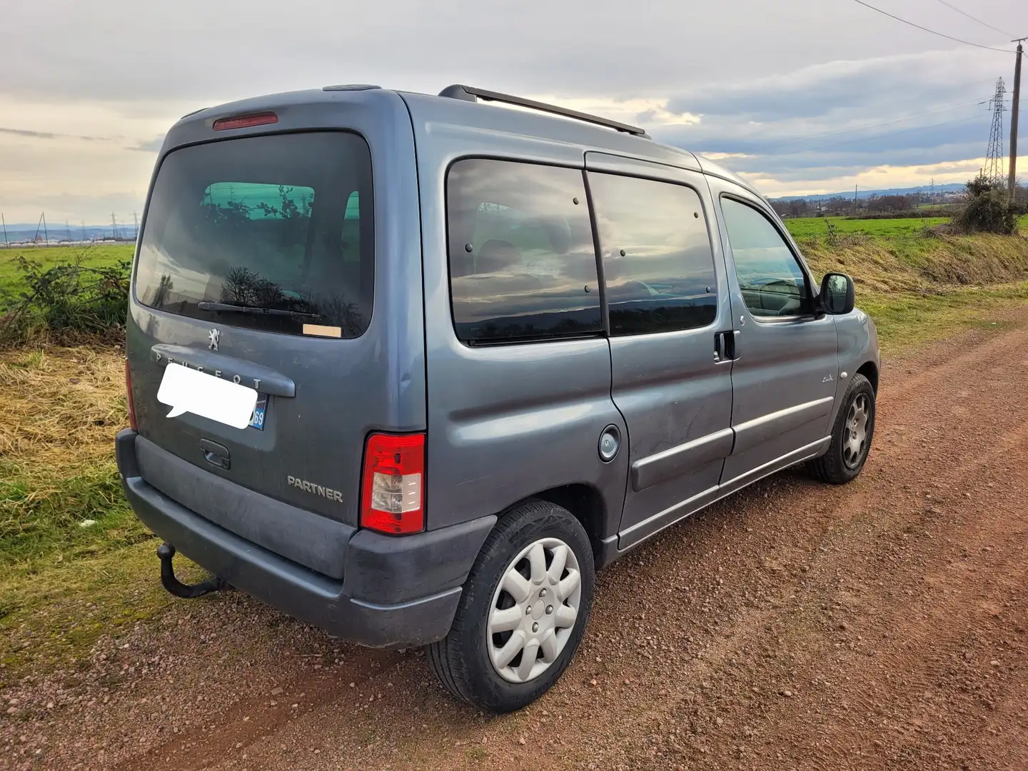 Peugeot Partner 1.6 HDi 16V 90ch Zénith - 2