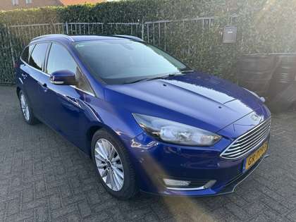 Ford Focus Wagon 1.5 BENZINE Titanium Edition