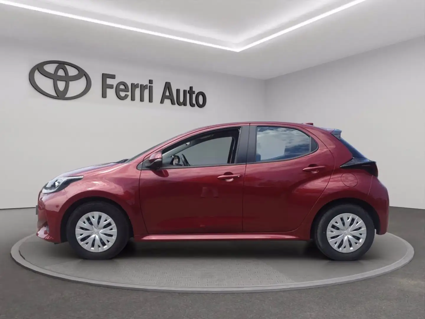 Toyota Yaris 1.0 active Roşu - 2