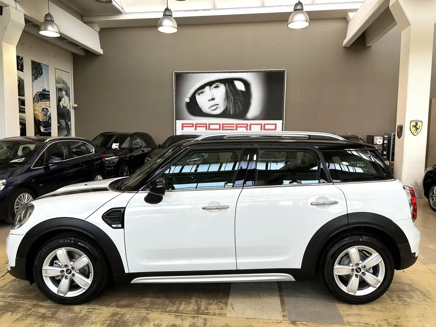 MINI Cooper D Countryman 2.0 Business auto - Navigatore Bianco - 2