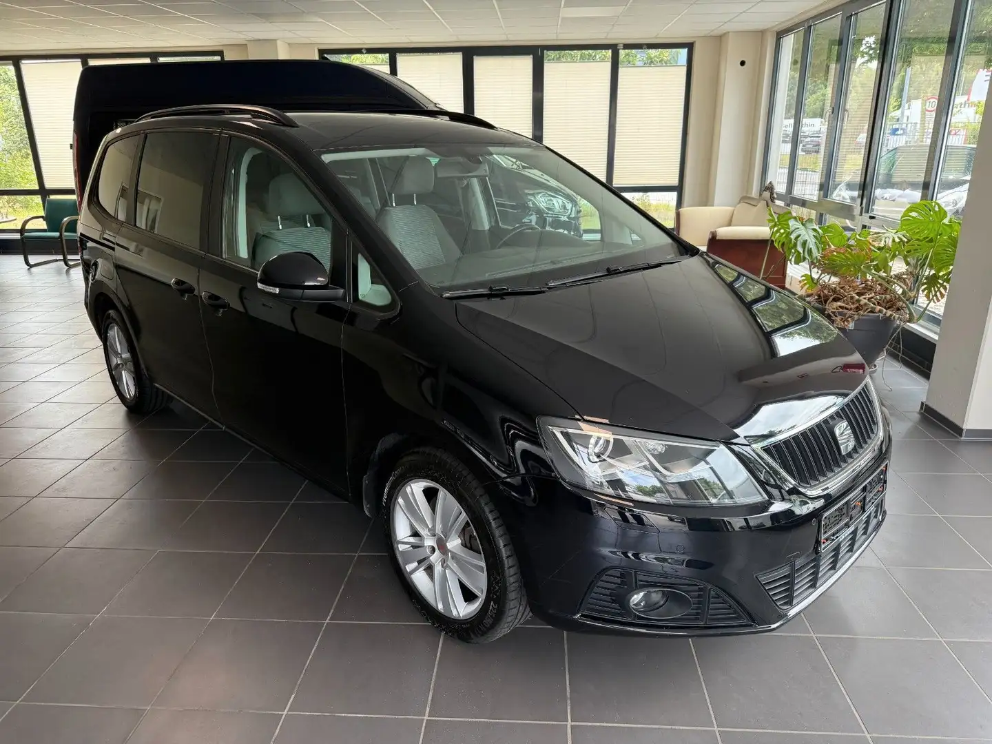 SEAT Alhambra 2.0 TDi Style Automatik 7-Sitzer Schwarz - 1