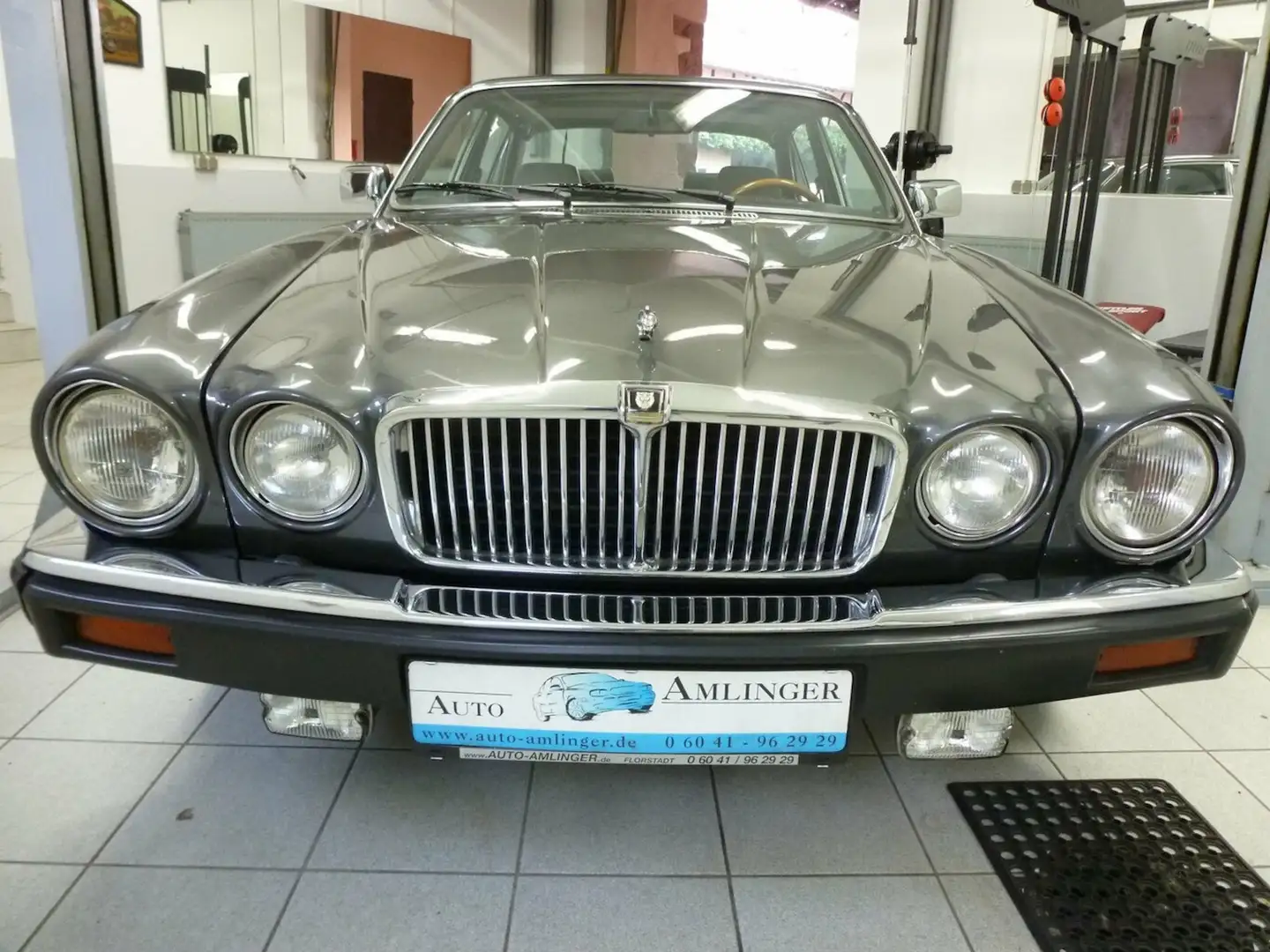 Jaguar XJ Serie III 5.3V12Sovereign gepf.Garagen Wagen Grau - 2