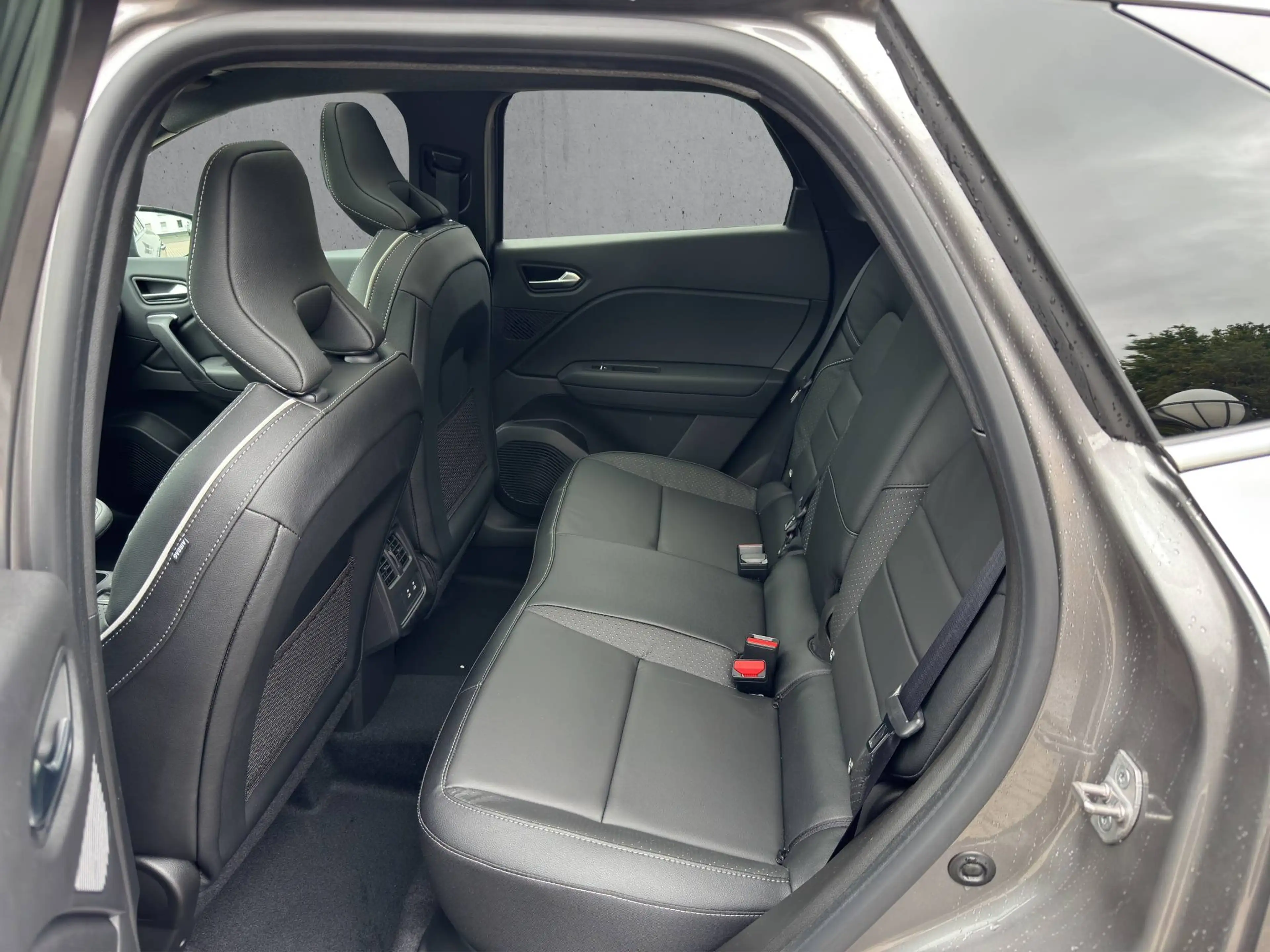 Mitsubishi Grandis Diamant TOP 1.8 Hybrid — photo 14