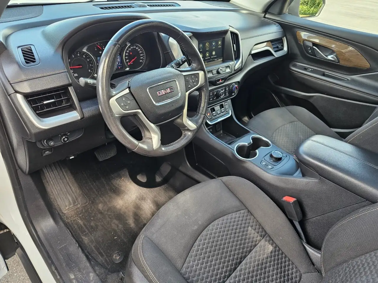 GMC Terrain снимка GMC Terrain