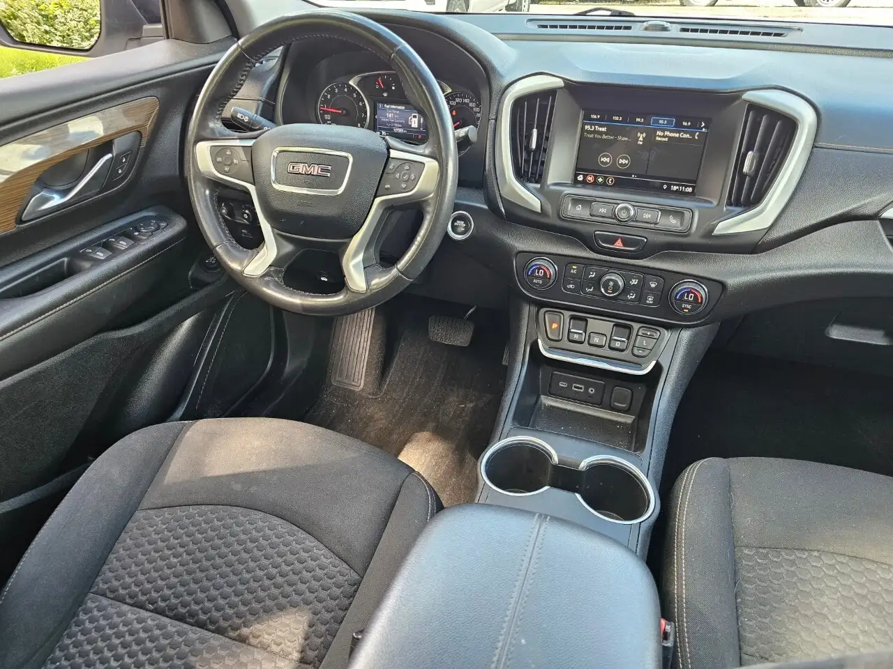 GMC Terrain снимка GMC Terrain