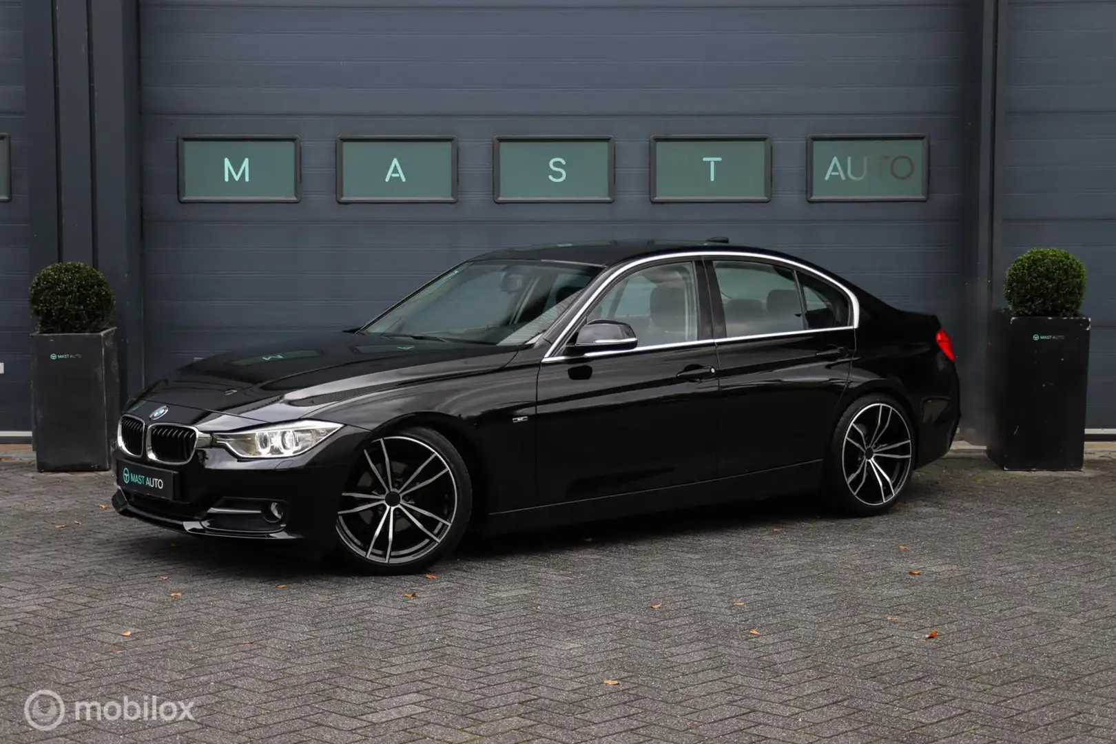 BMW 316 3-serie 316i Sport|Harman-Kardon|Leder|Navi|PDC|NA Negro - 1