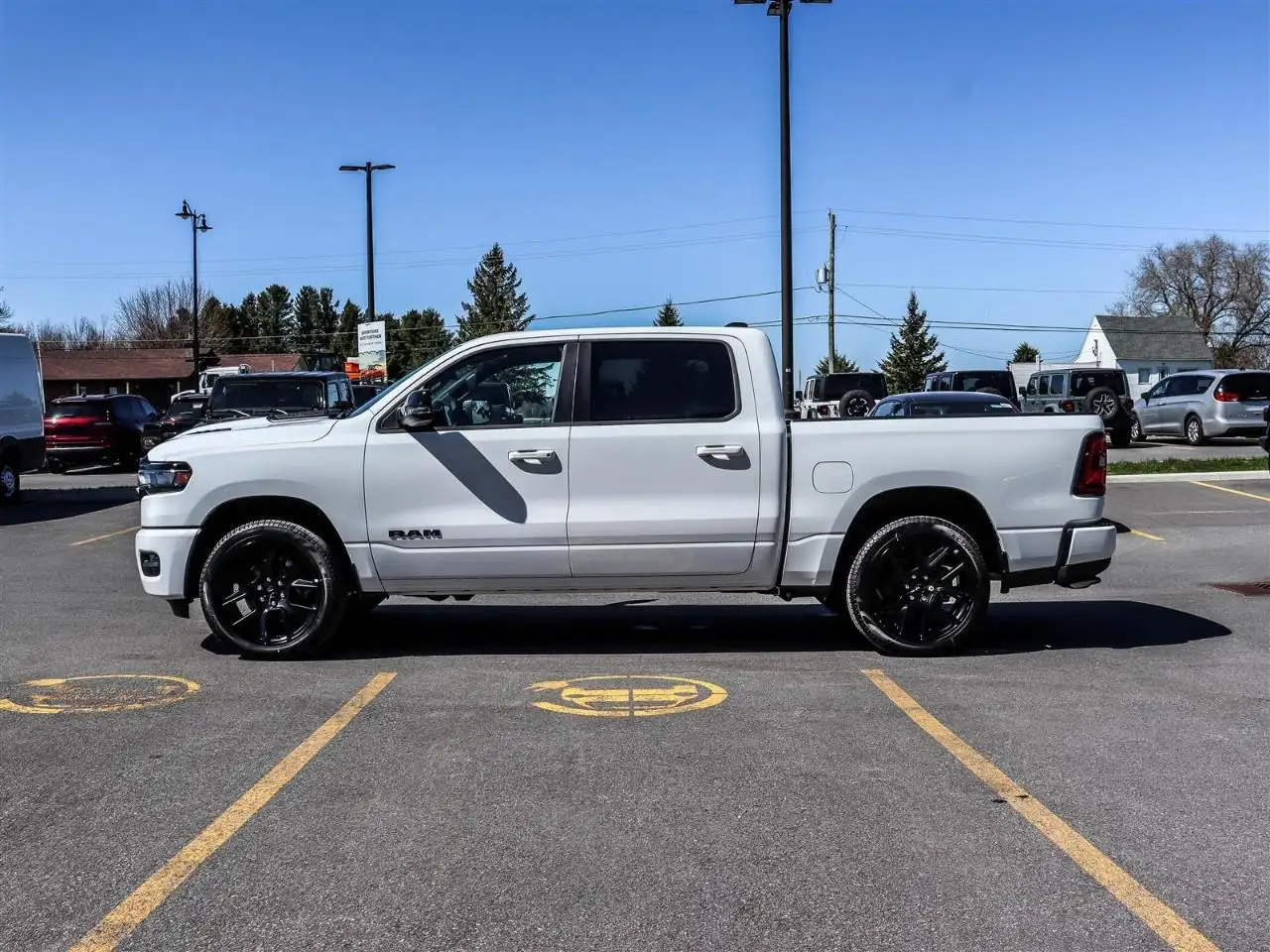 RAM 1500 снимка RAM 1500