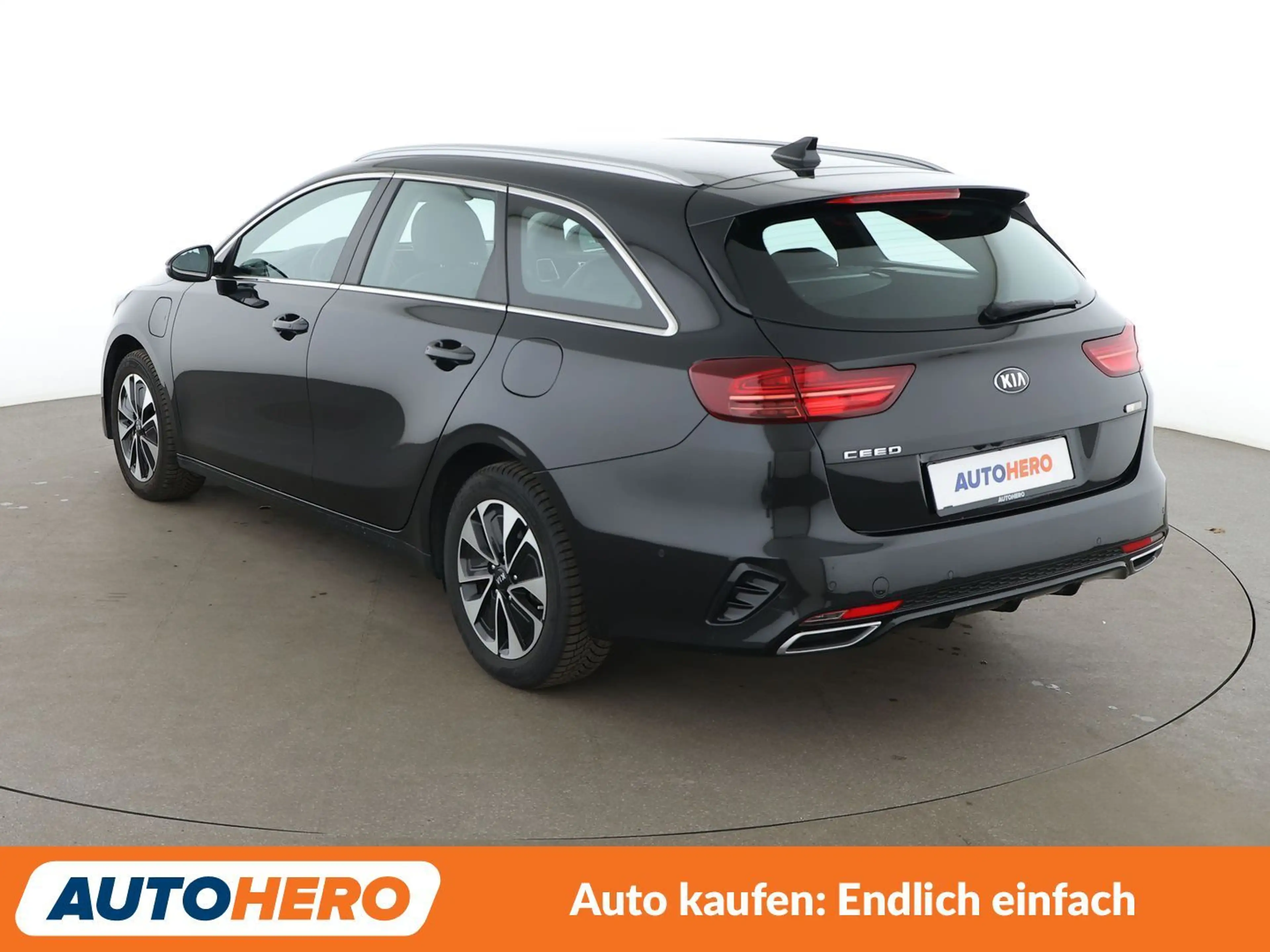 Kia Ceed / cee'd 1.6 Plug-in Hybrid Spirit Aut.*NAVI*LED*ACC*CAM* — photo 4