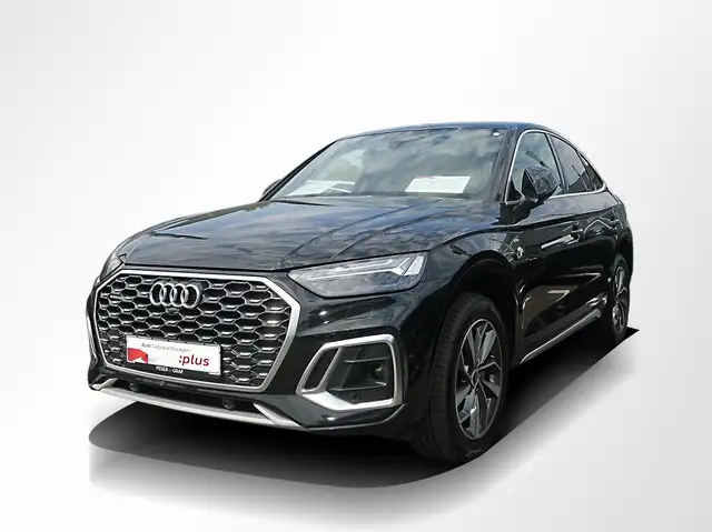 Audi Q5 view 12