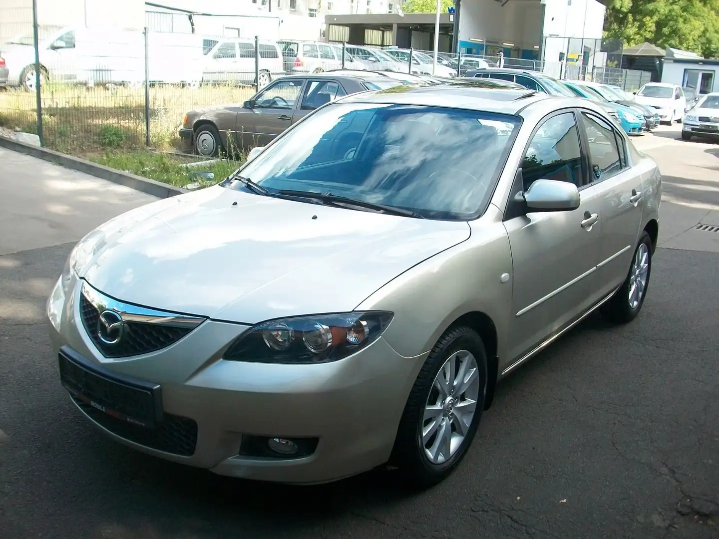 Mazda 3 Lim. 1.6 Active*Automatik*Klima*PDC*Orig.62TKM Silber - 1