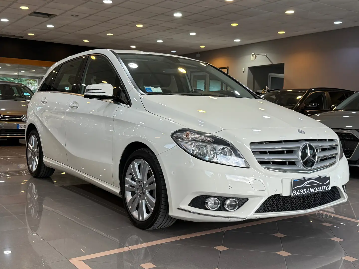 Mercedes-Benz B 180 Classe B - T246 cdi be Executive Blanco - 2