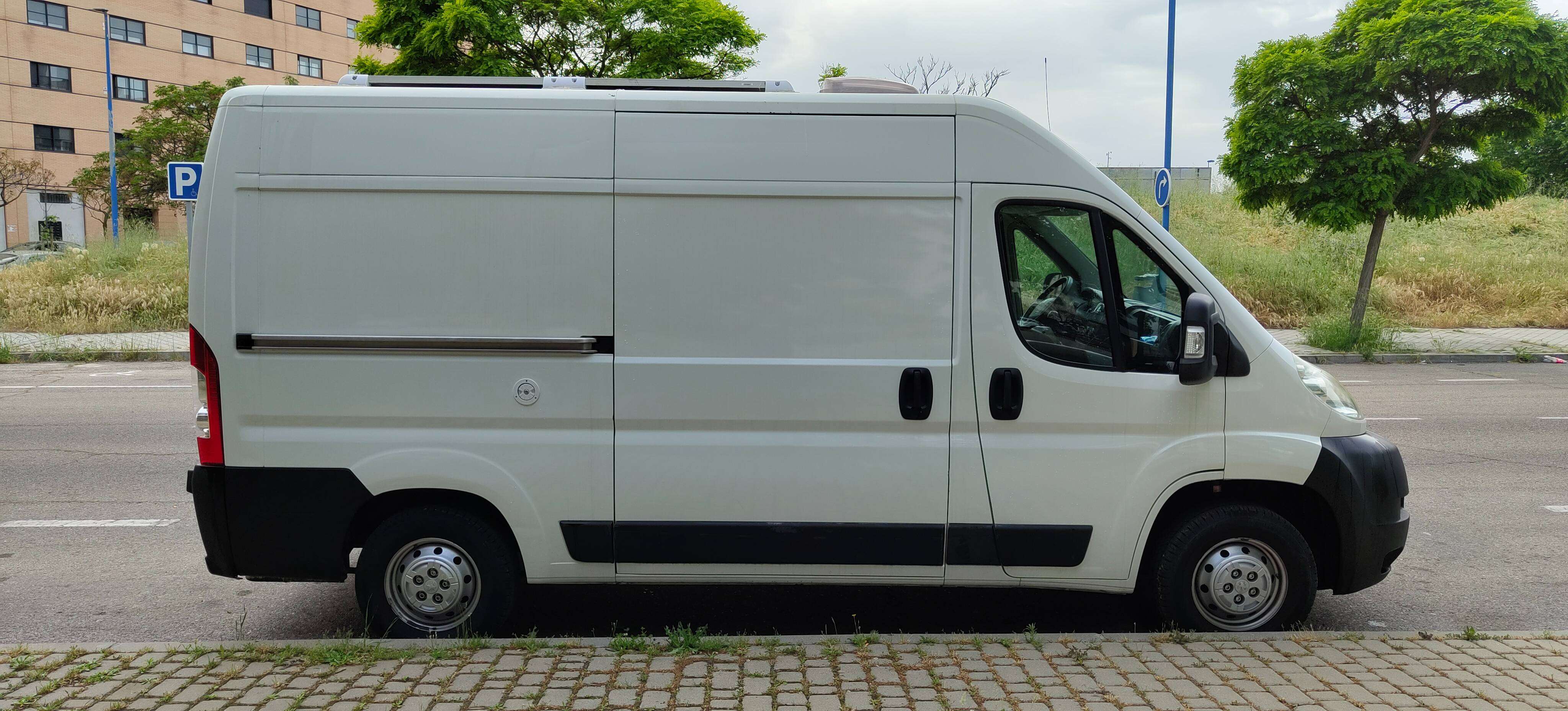 Peugeot Boxer Boxer Caja Cabina 2.2HDI 333 L2 130 - foto 1