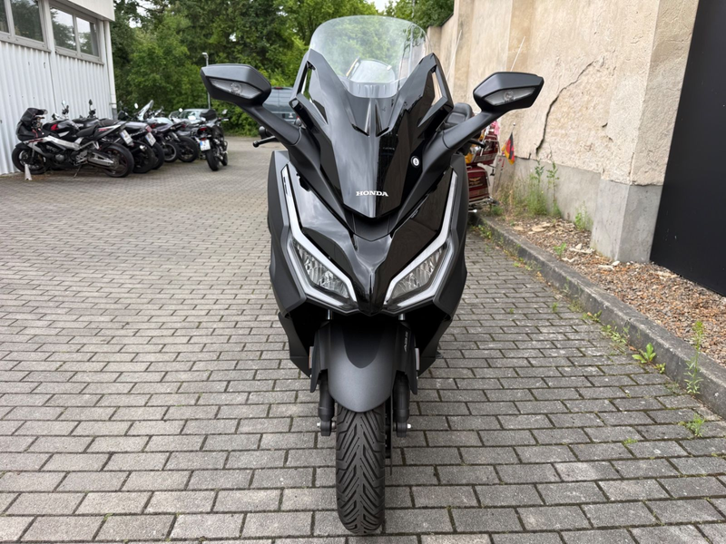 Honda Forza 350 — photo 4