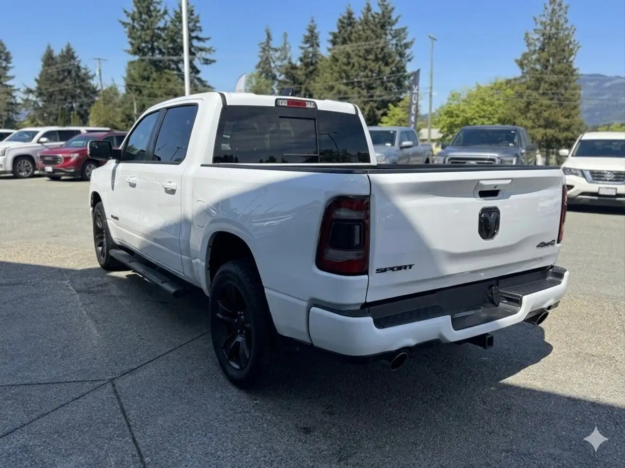 RAM 1500 снимка RAM 1500