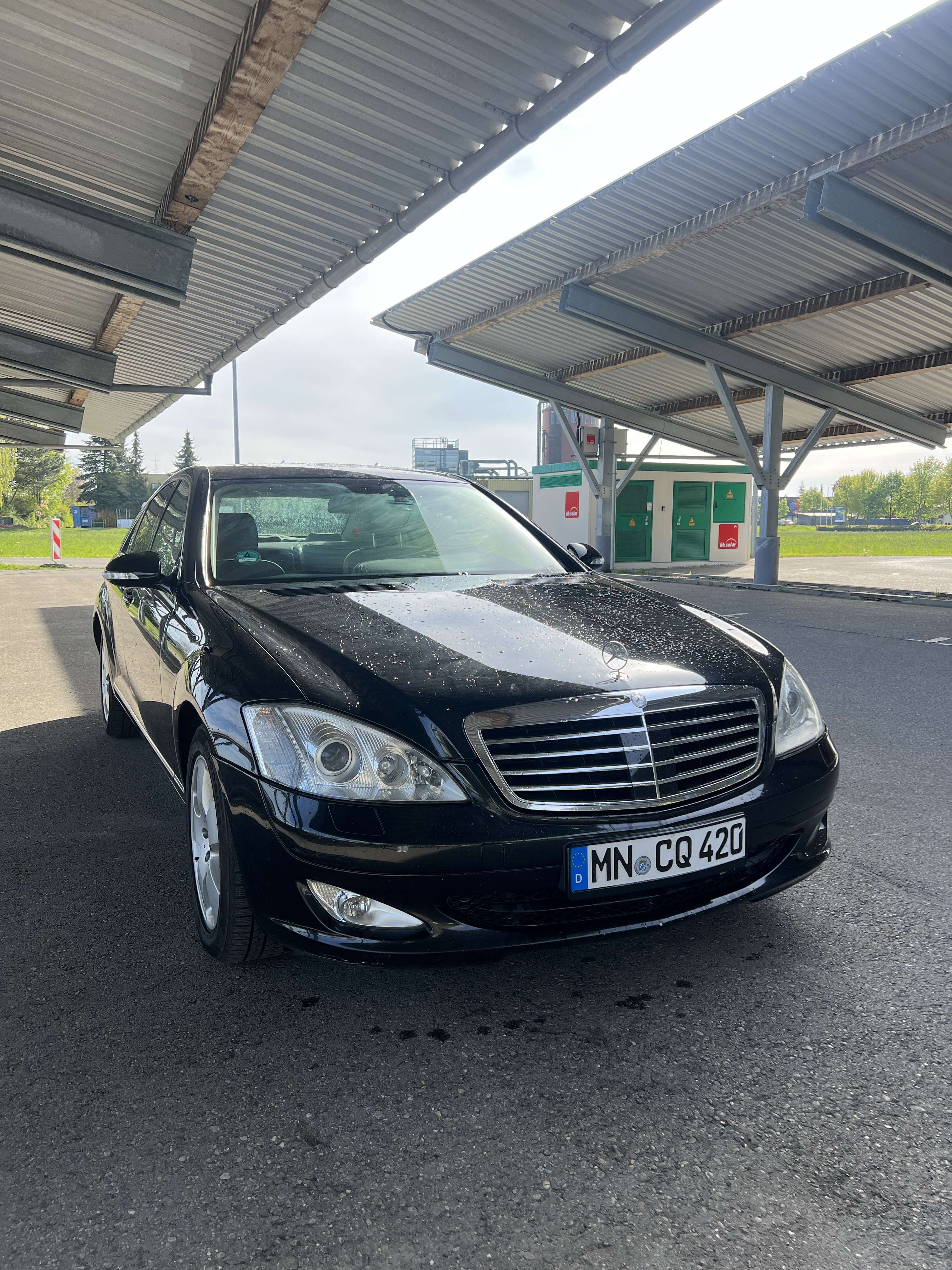 Second hand Mercedes Benz S-Class 