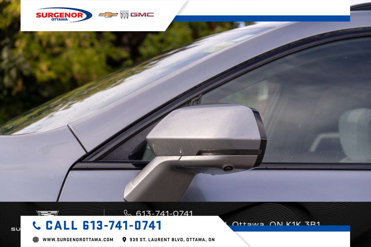 2025 Cadillac XT4 Sport — photo 1