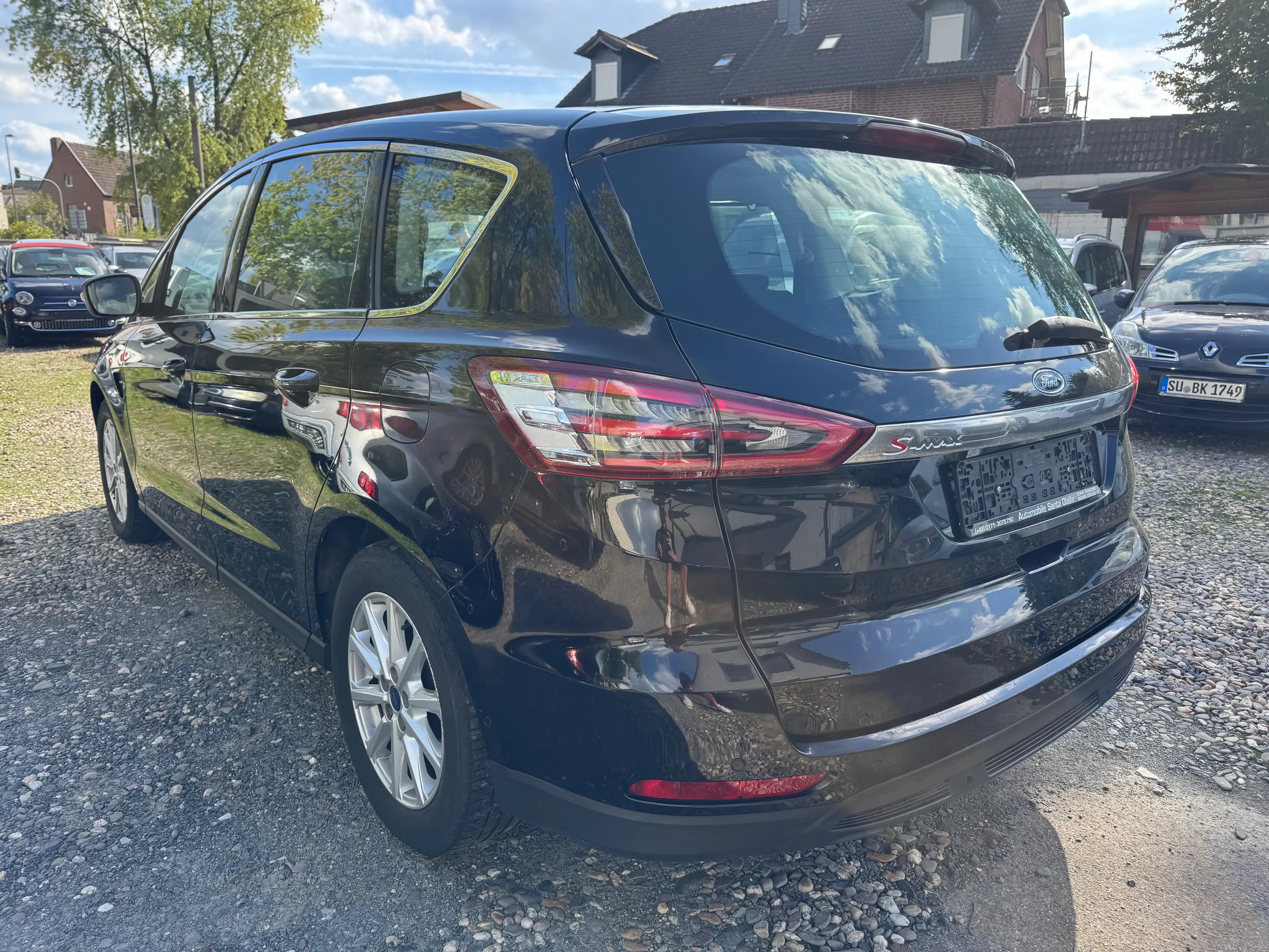 Ford S-Max Titanium Navi Klima 7 Sitzer 360 PDC Neu Reifen — photo 3