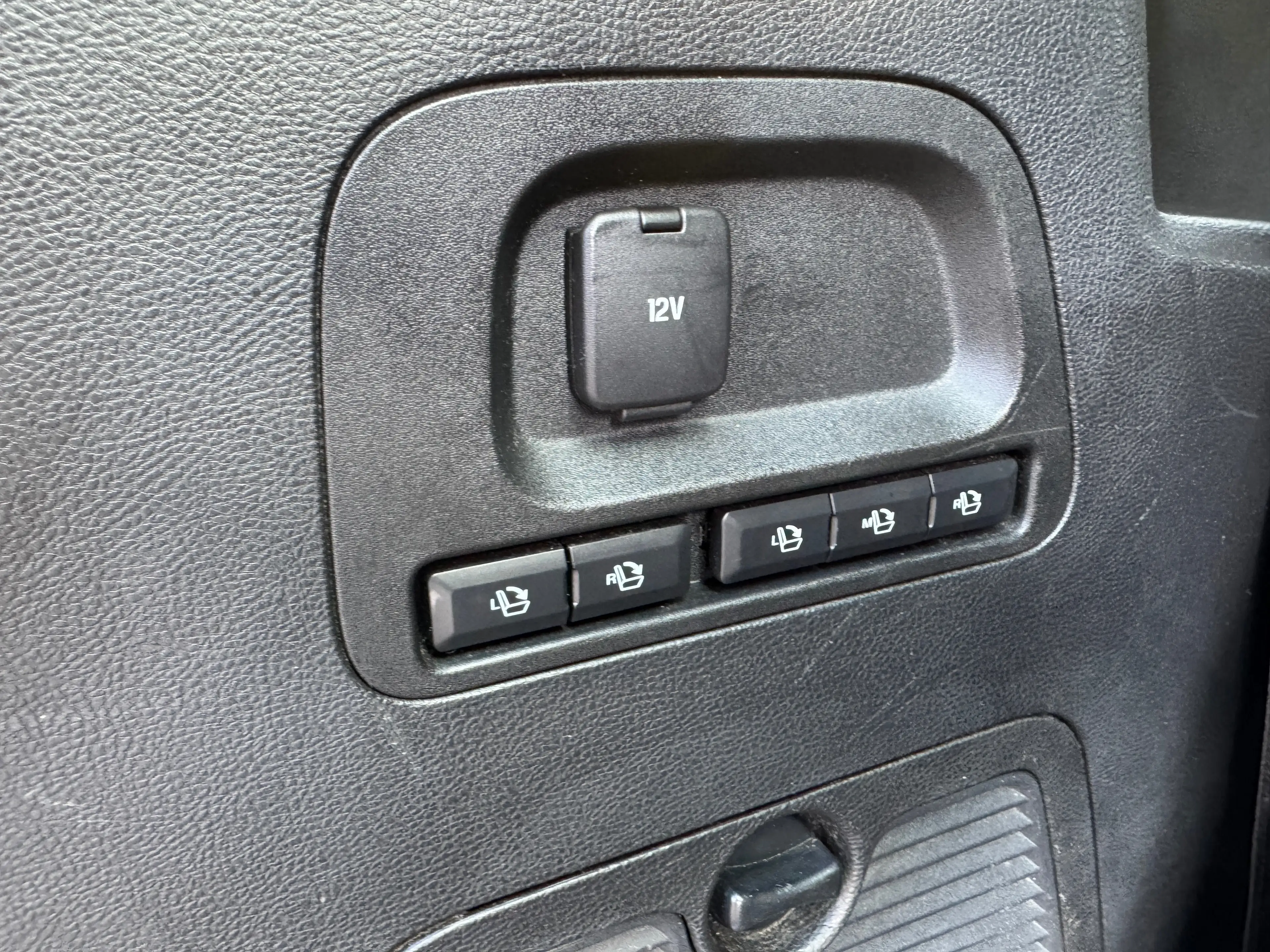 Ford S-Max Titanium Navi Klima 7 Sitzer 360 PDC Neu Reifen — photo 8