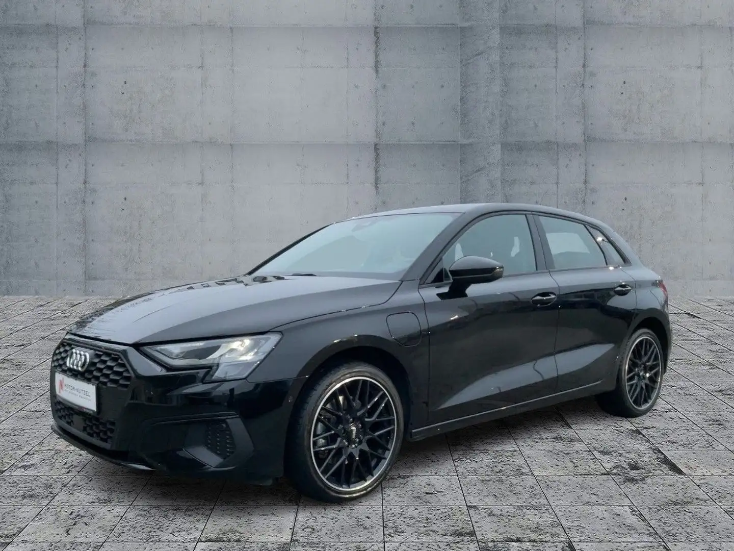 Audi A3 40 TFSI e S-TR 2xPDC+GRA+DAB+SHZ+LM Schwarz - 2