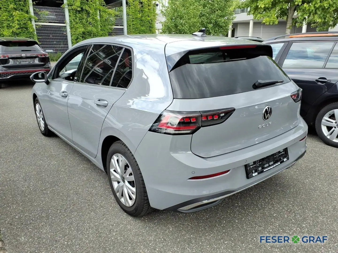 Volkswagen Golf 1.5 TSI Style Edition 50 DSG AHK / LED Matrix / Pa Grau - 2
