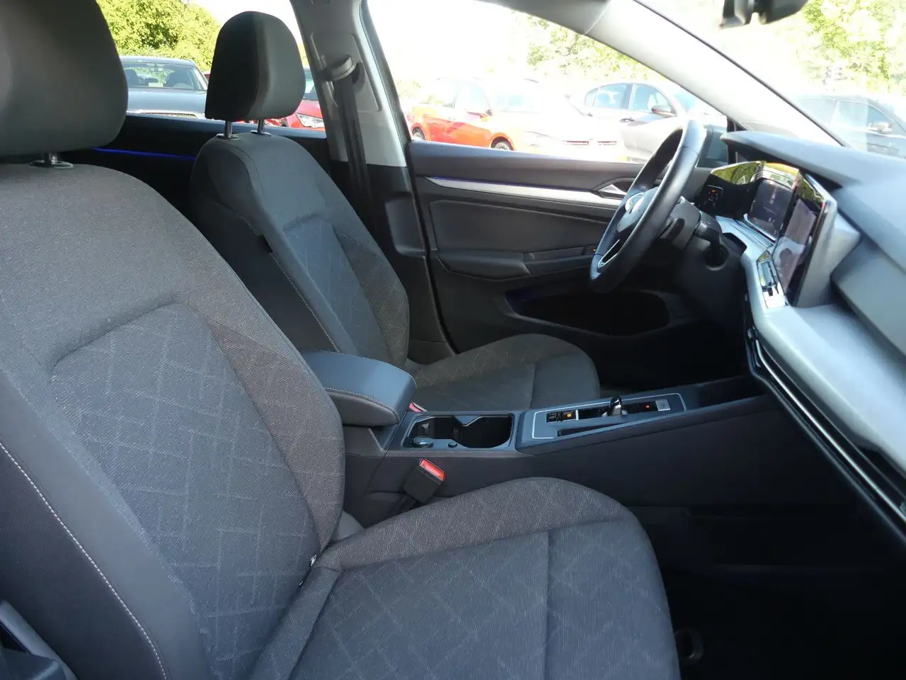 Volkswagen Golf VIII Lim. Life 1.5 eTSI Navi*AHK*SHZ*ab199€, миниатюра 23