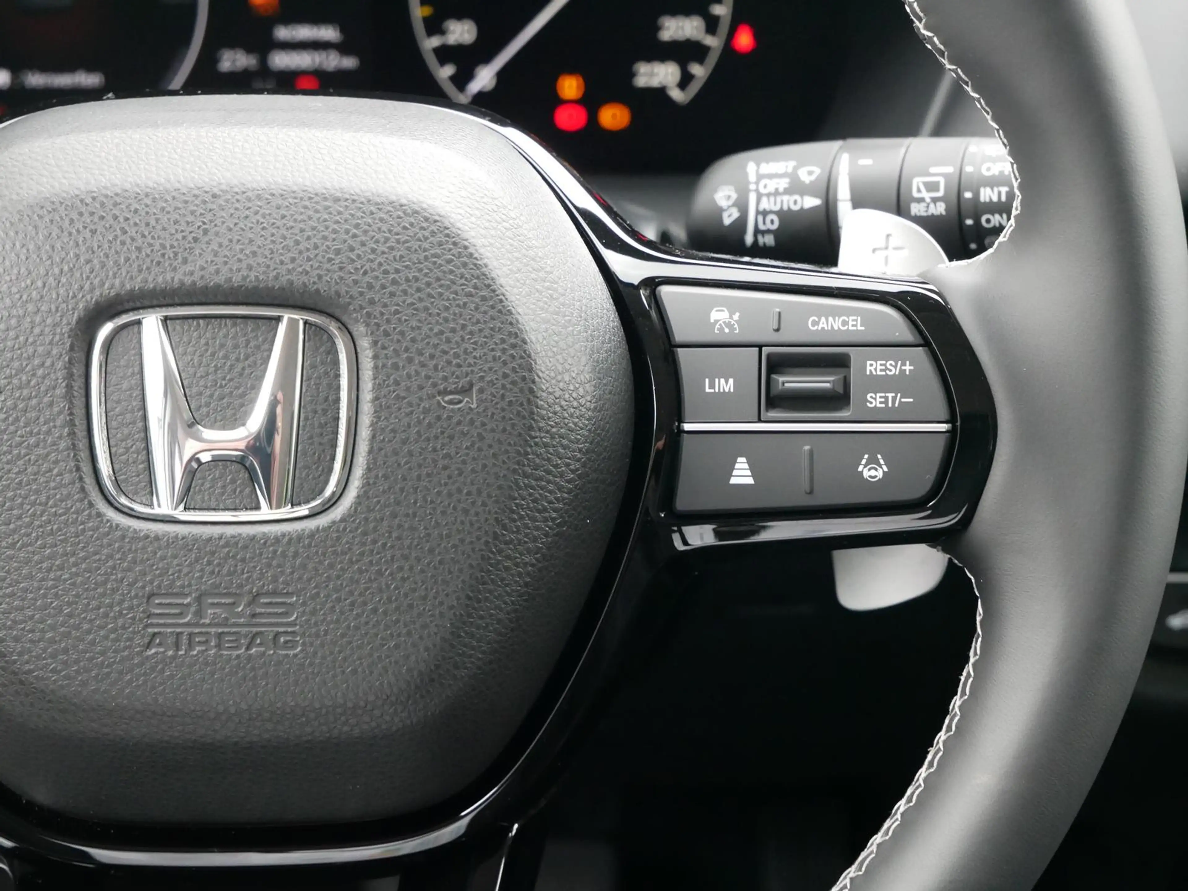 Honda ZR-V e:HEV Elegance+SHZ+NAVI+LED+ACC+FULL LINK — photo 14