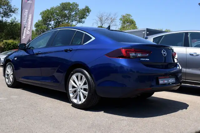 Opel Insignia view 8