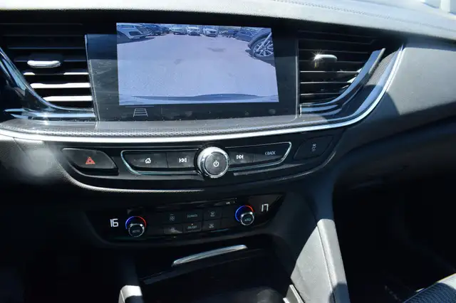 Opel Insignia view 6