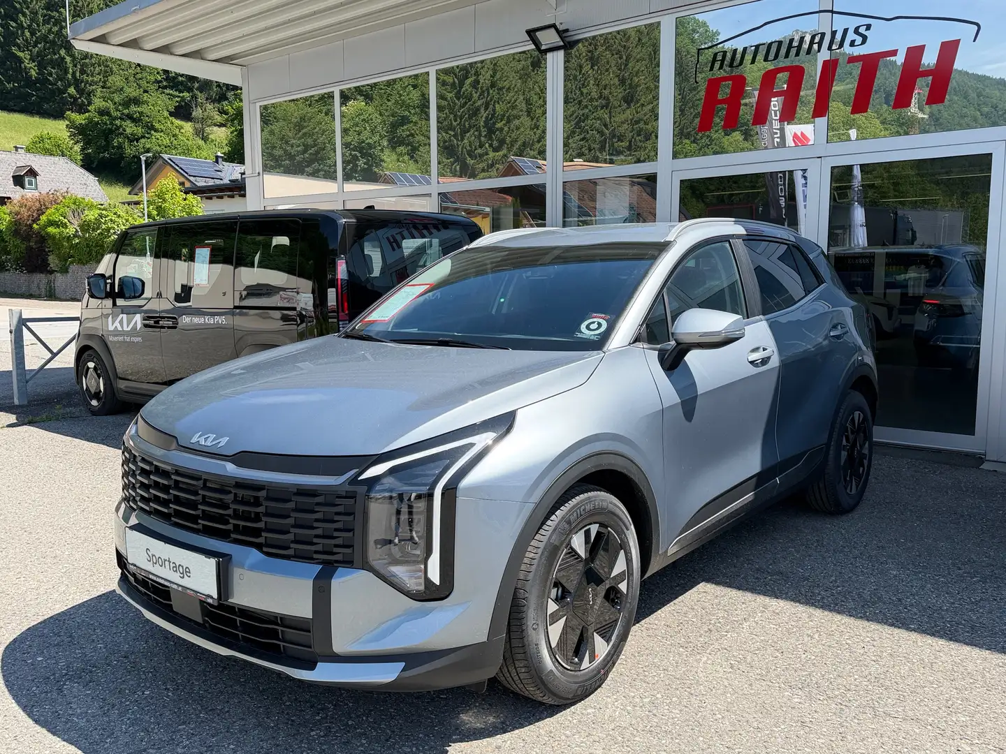 Kia Sportage Sportage 1,6 TGDI Silber 7DCT AWD Silber - 1