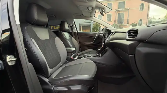 Opel Grandland view 13