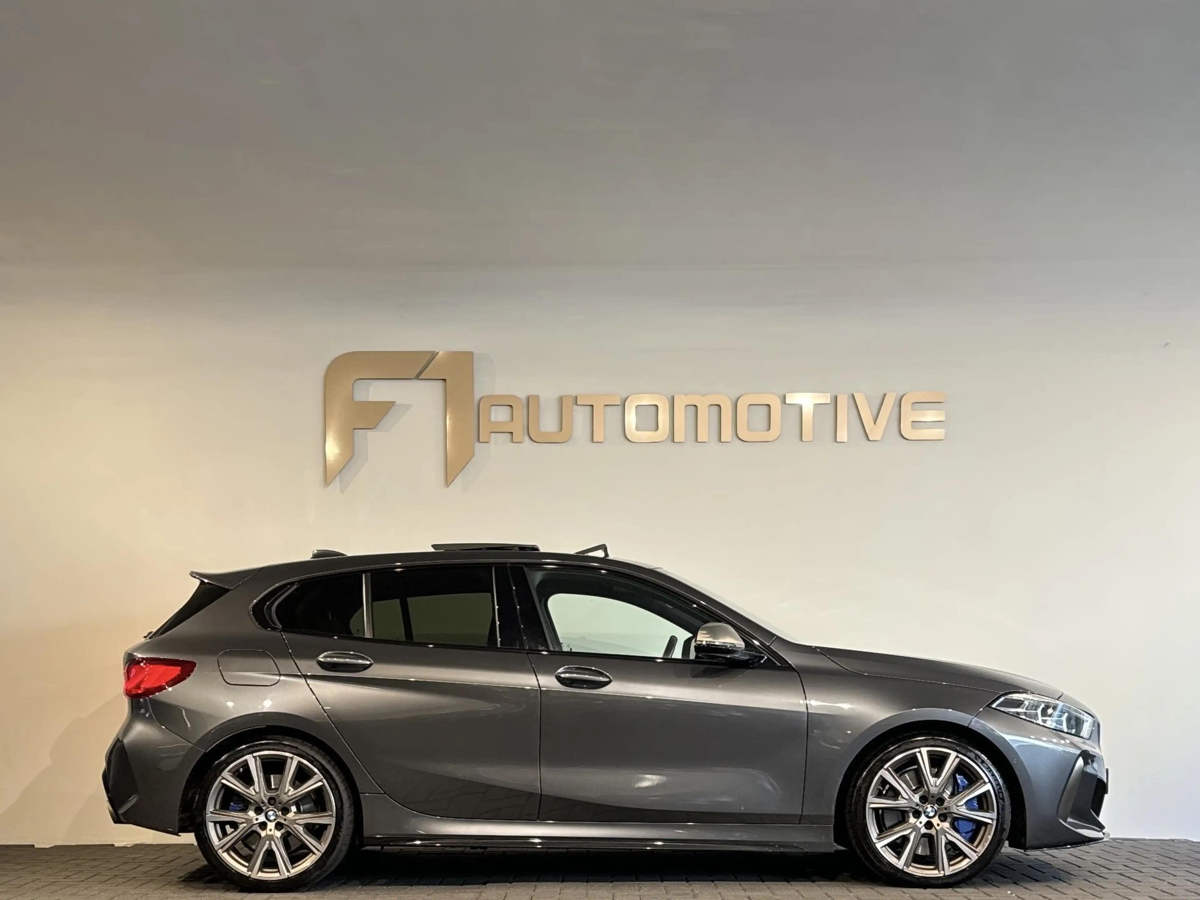 BMW 135 1-serie M135i xDrive Pano|H/K|Kuipstoelen|Camera|S — photo 8