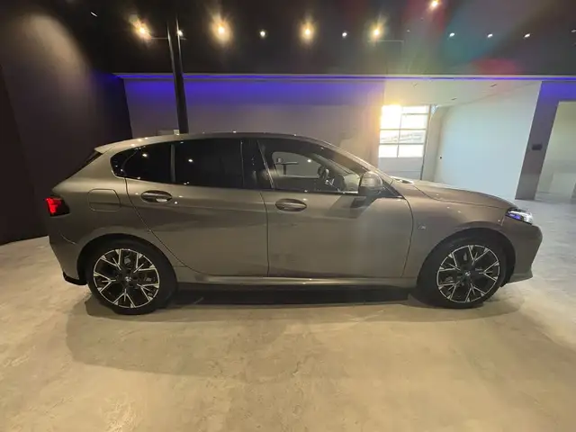 BMW M view 6