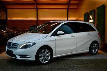 Ambition - Achteruitrijcamera - Xenon - Trekhaak -