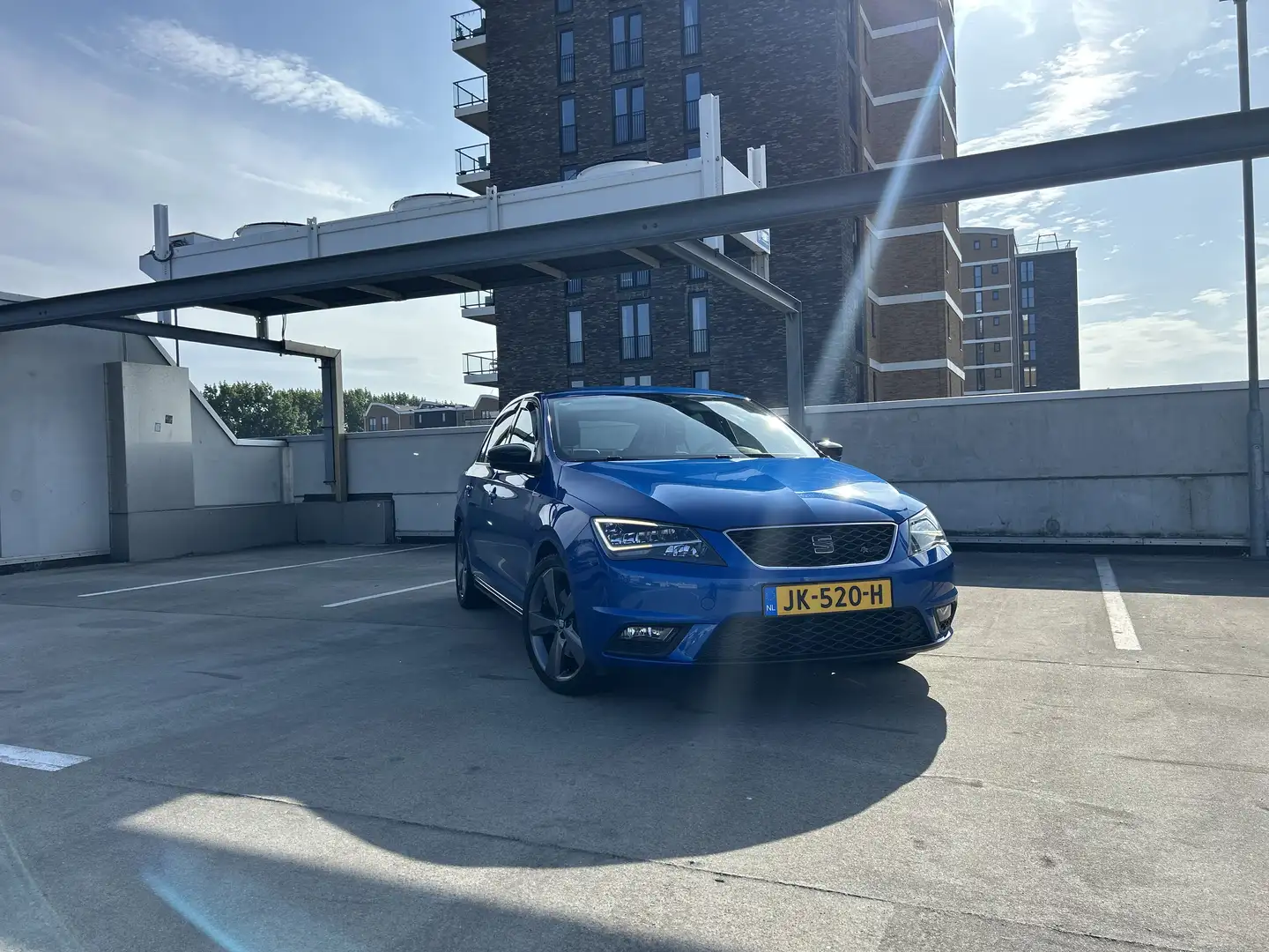 SEAT Toledo FR Connect 1.4 TSI DSG-7 Azul - 1