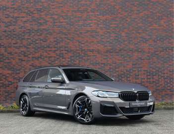 5-serie 540i xDrive | M sport Pro - Achteras bestu