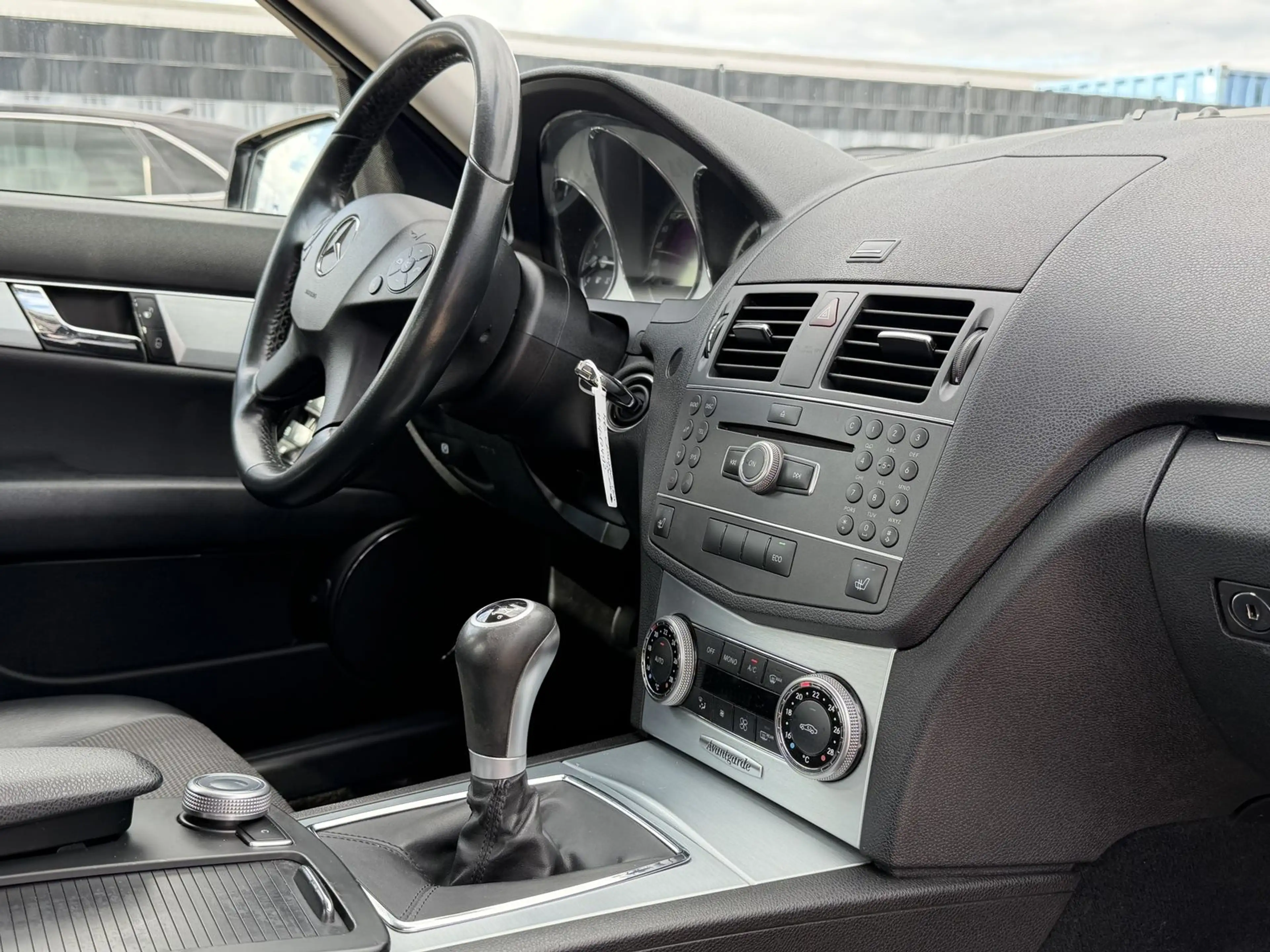 Mercedes-Benz C 180 Avantgarde|AHK (Schwenkbar)|SHZ|Tempomat| — photo 4