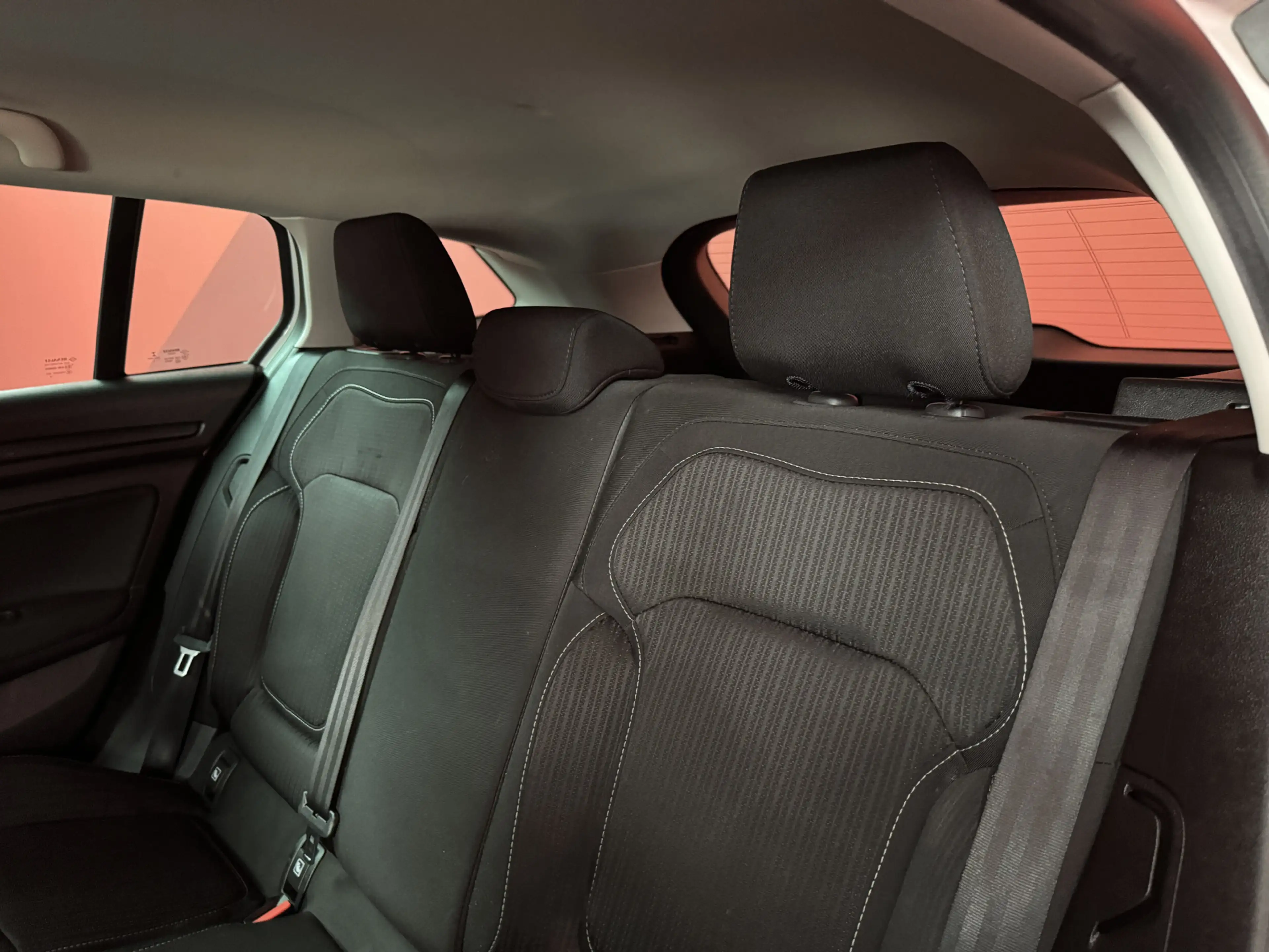 Renault Megane Estate 1.2 TCe Limited | Stoelverwarming | Navi | — photo 12