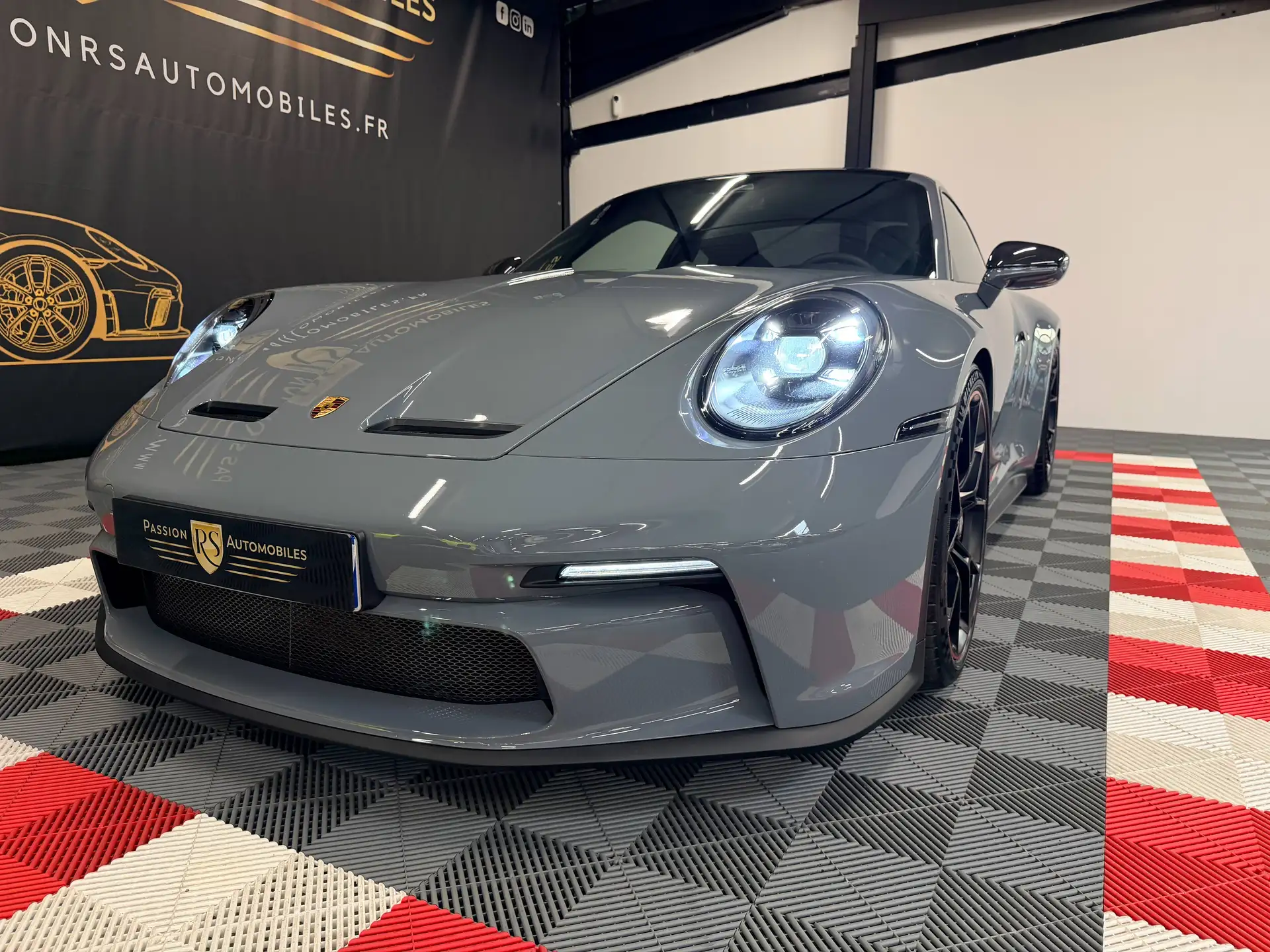 포르쉐 911 GT3 Touring 2024 건메탈 사진 7