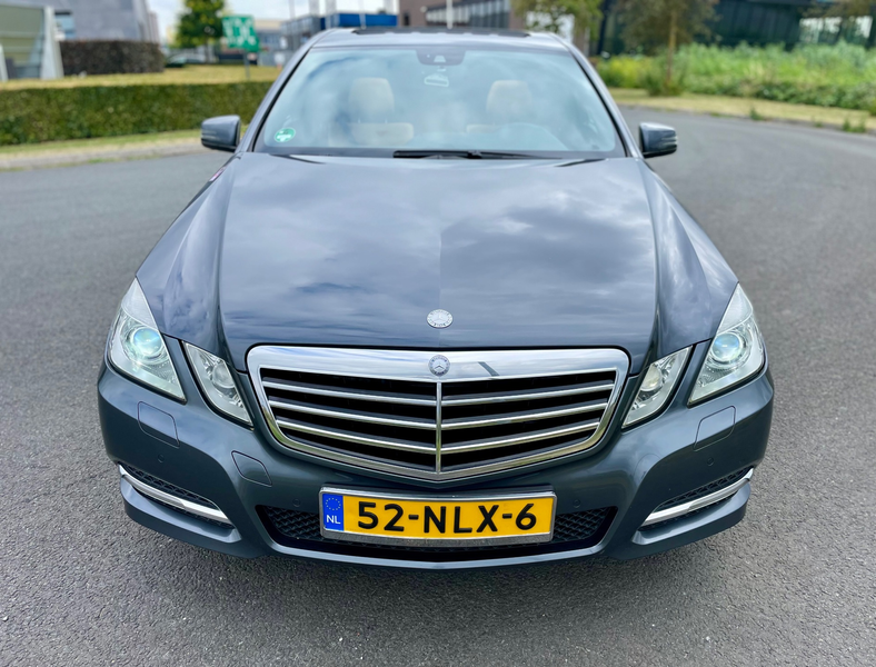 Mercedes-Benz E 350 CGI Avantgarde, Aut,Youngtimer, Trkh,Schuifdak,Led — photo 4
