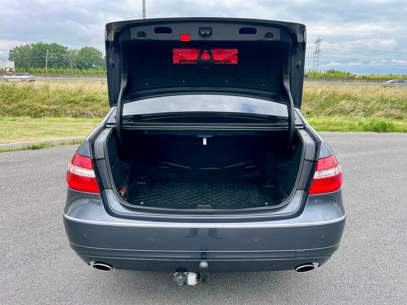 Mercedes-Benz E 350 CGI Avantgarde, Aut,Youngtimer, Trkh,Schuifdak,Led — photo 11