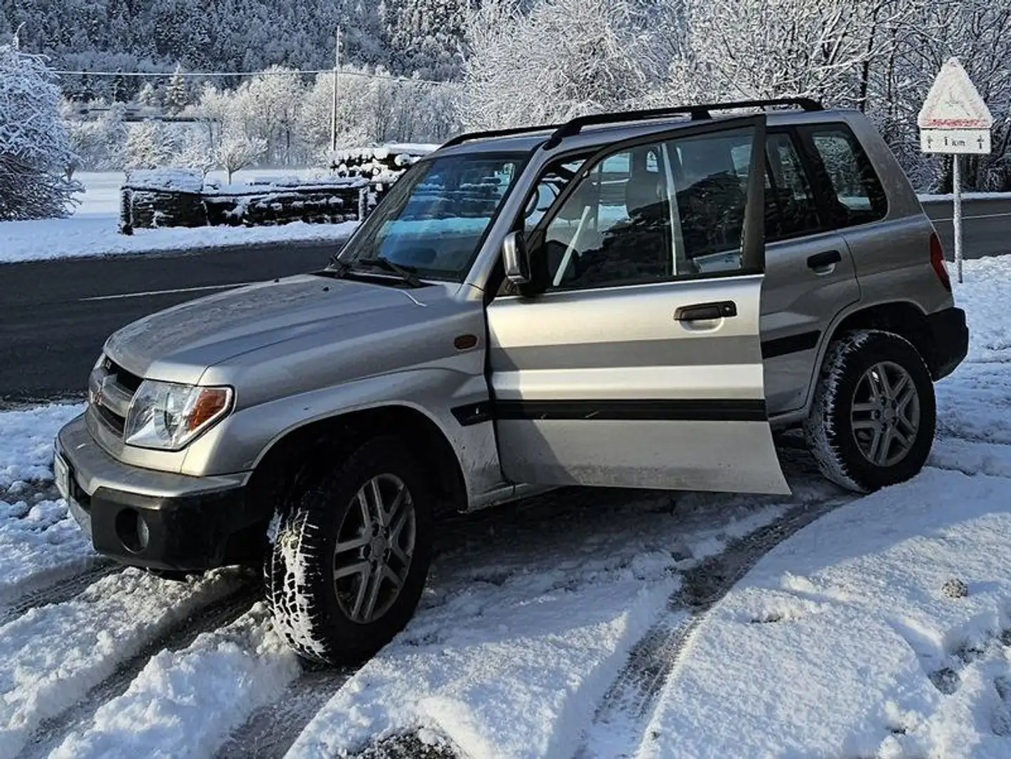 Mitsubishi Pajero Pinin Pajero Pinin 5p 2.0 gdi 16v (iuppiter) Grigio - 1