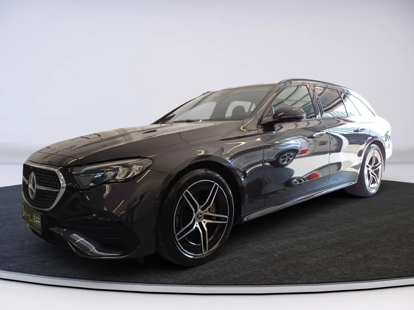 Mercedes-Benz E 220 d T AMG LINE DISTRONIC AHK Grau - 2